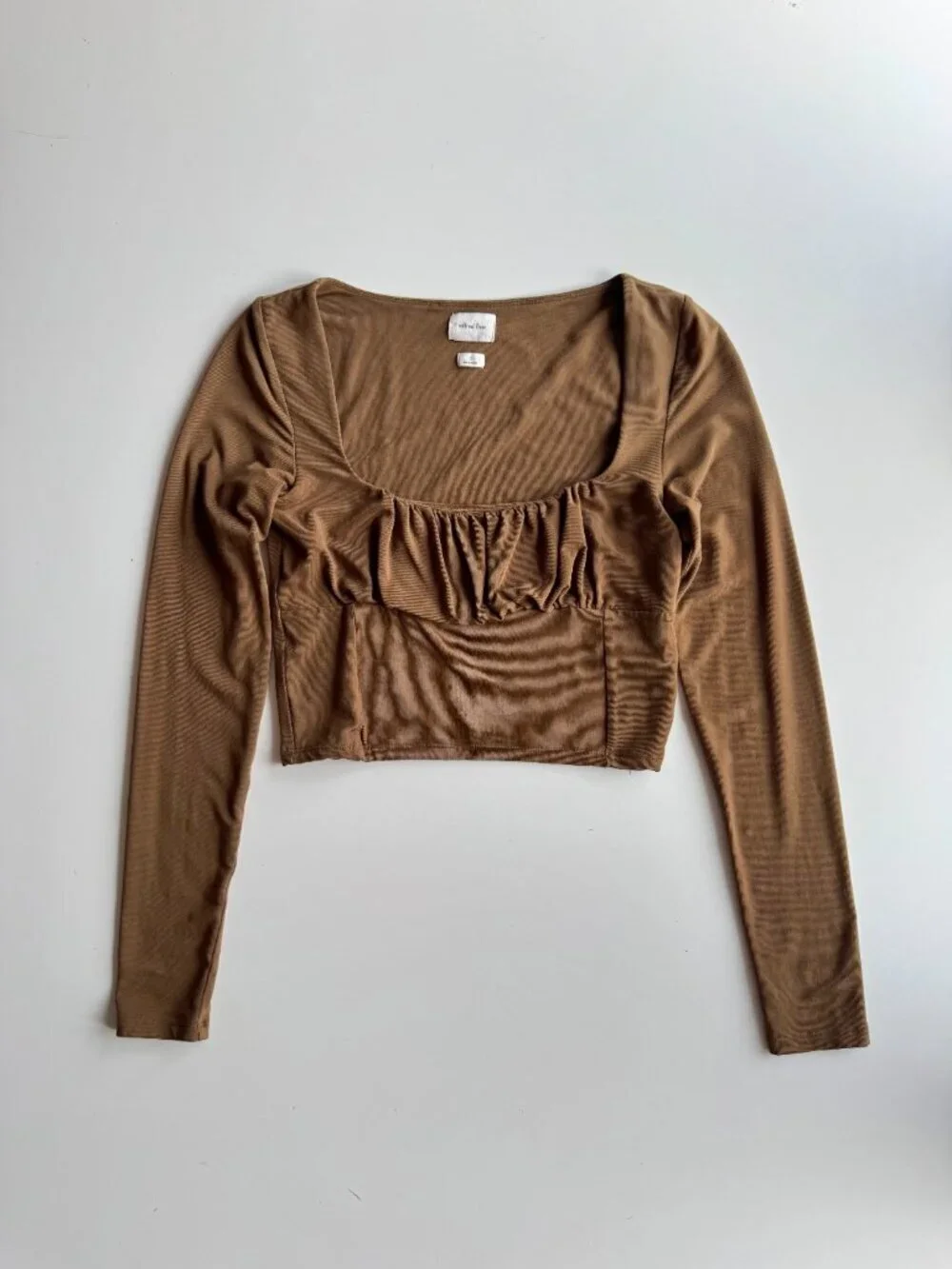 Aritzia WILFRED FREE Orbit Brown Jersey Ruched Long Sleeve Cropped Top, Size S - Picture 5 of 13